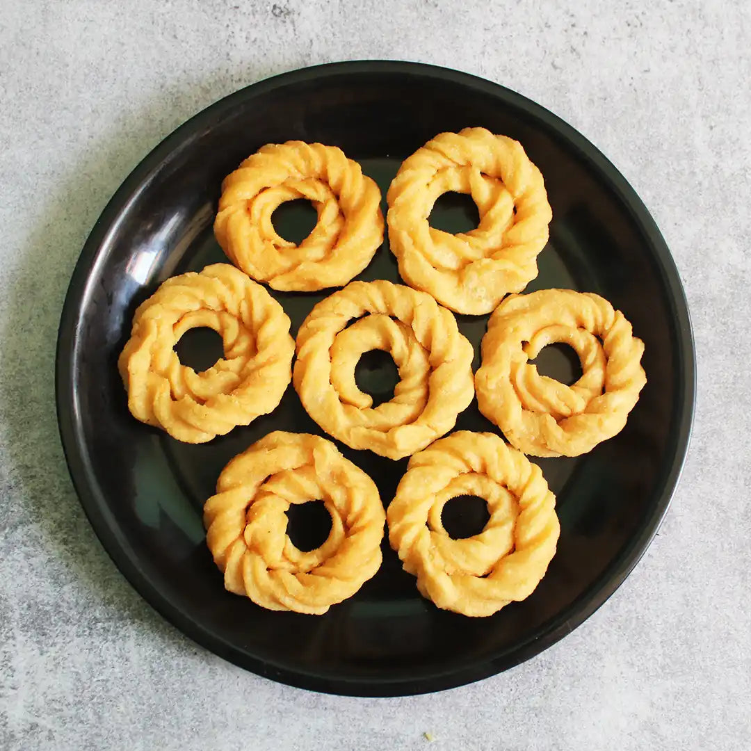 Puzhungal Arisi Kai Murukku கை முறுக்கு